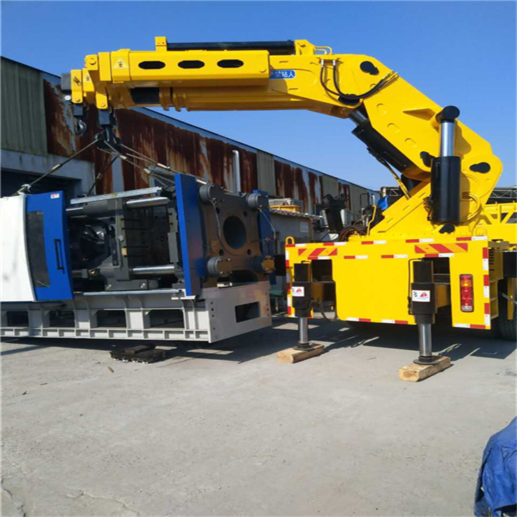 沛县 大吨位折臂吊出租费用解析：一小时租赁多少钱