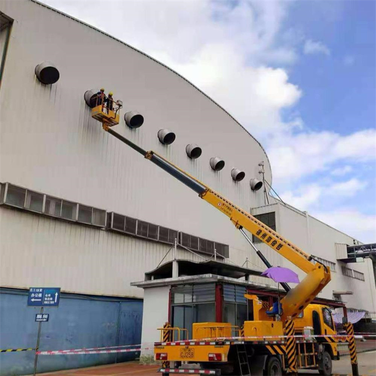 沛县高空作业车出租服务：专业广告牌安装解决方案