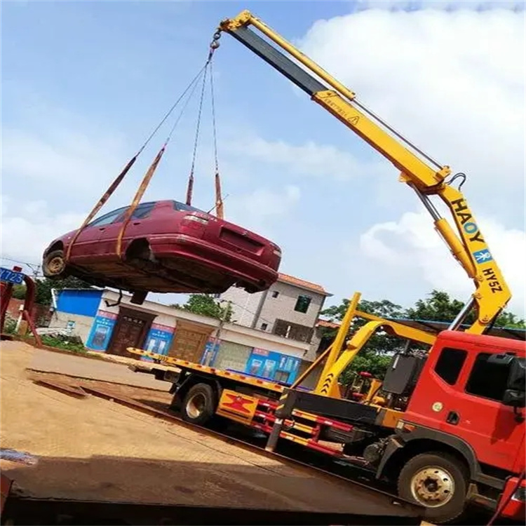 沛县吊车吊汽车的正确方法